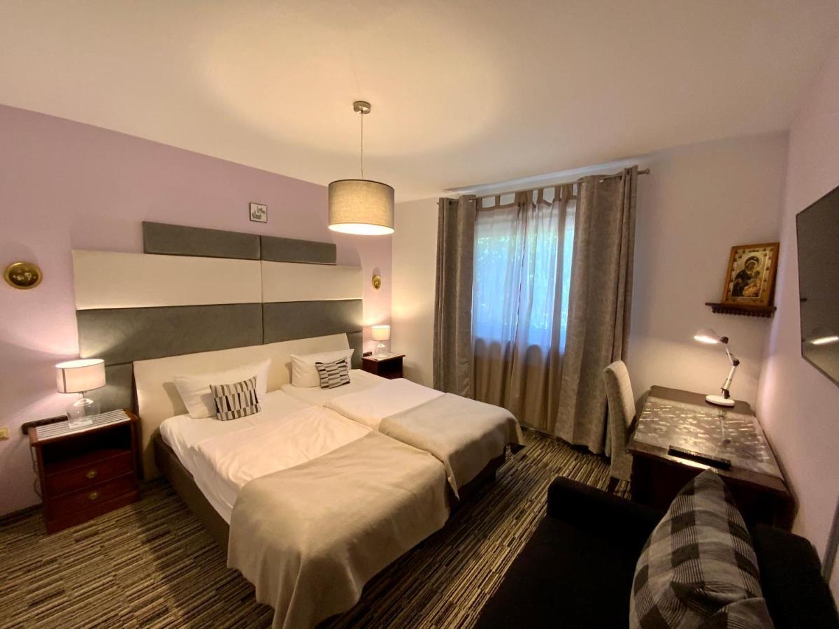 Hotel Attache Raunheim Eksteriør billede
