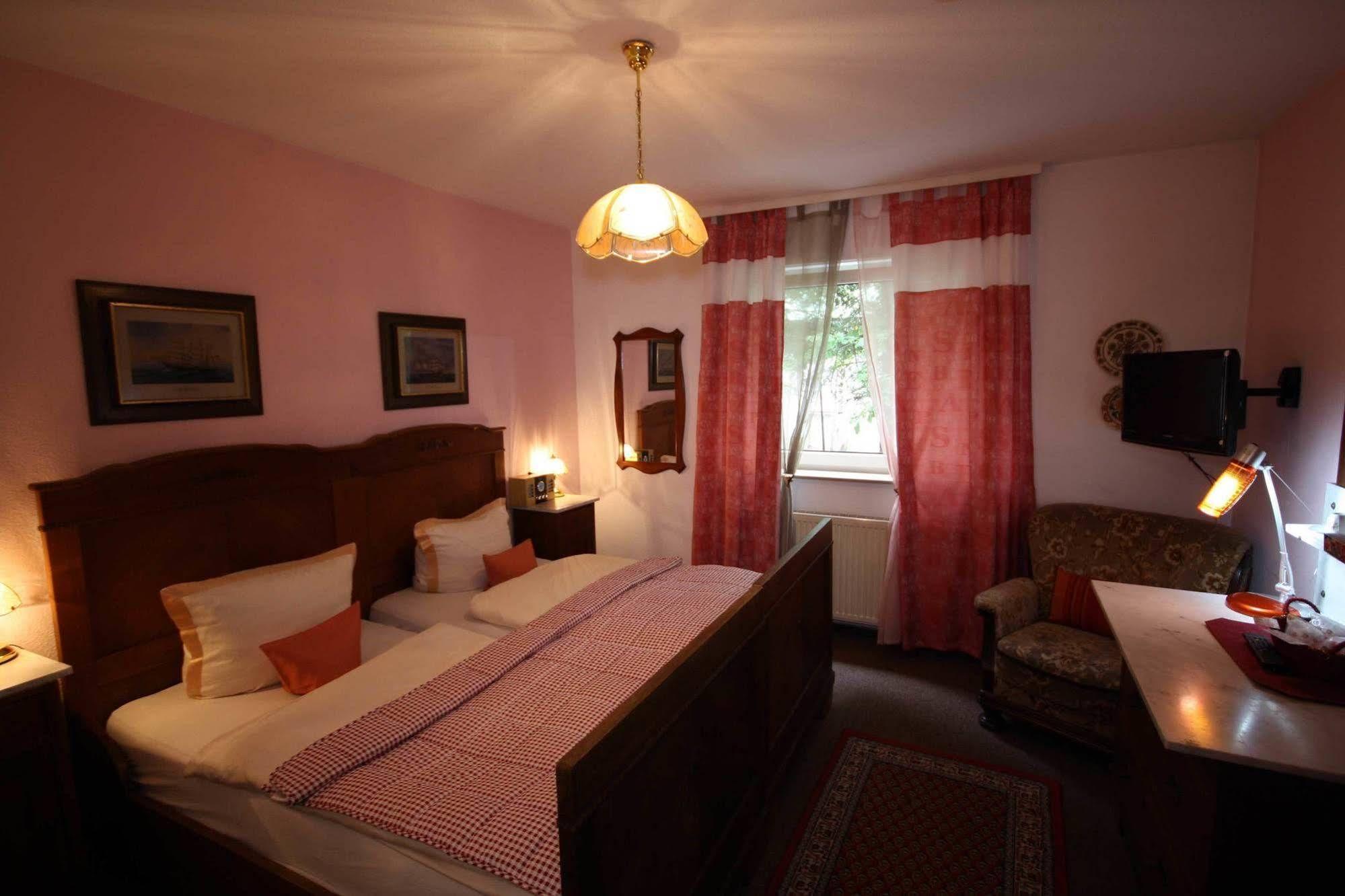 Hotel Attache Raunheim Eksteriør billede
