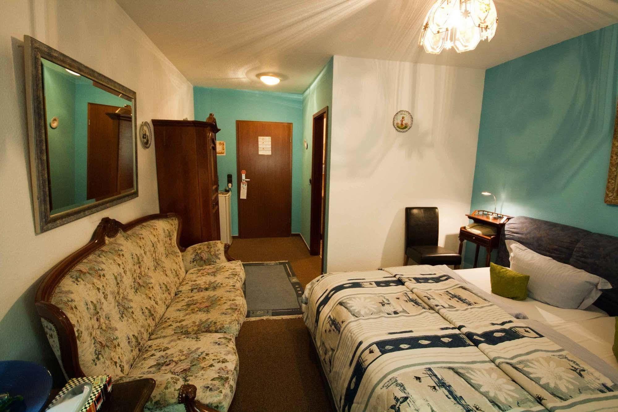 Hotel Attache Raunheim Eksteriør billede