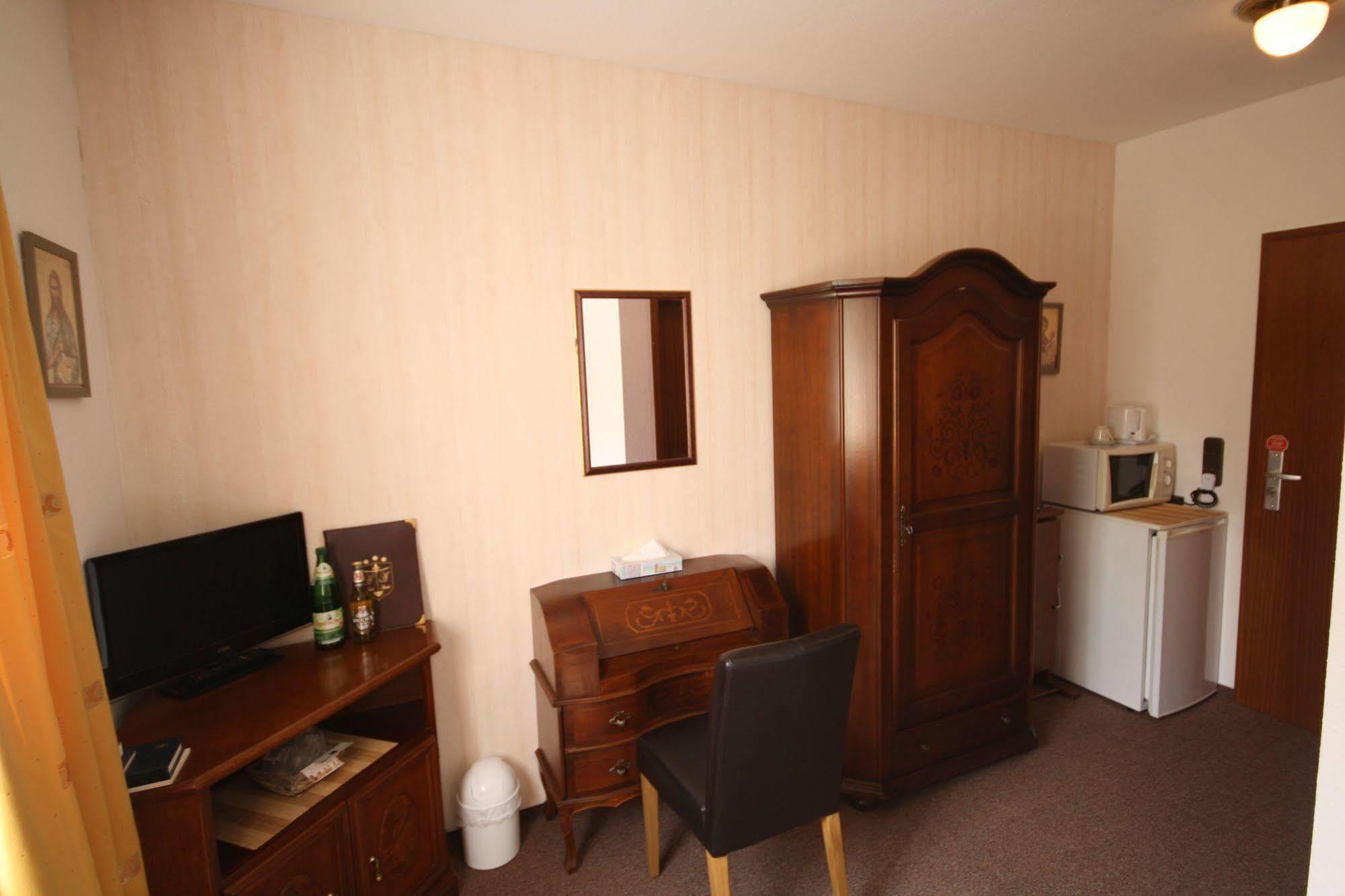 Hotel Attache Raunheim Eksteriør billede