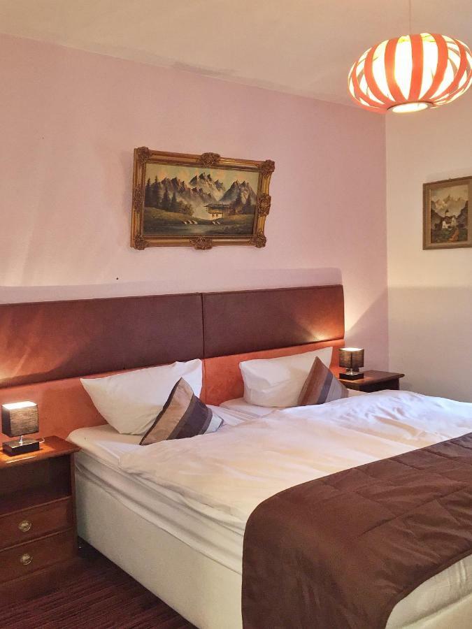 Hotel Attache Raunheim Eksteriør billede