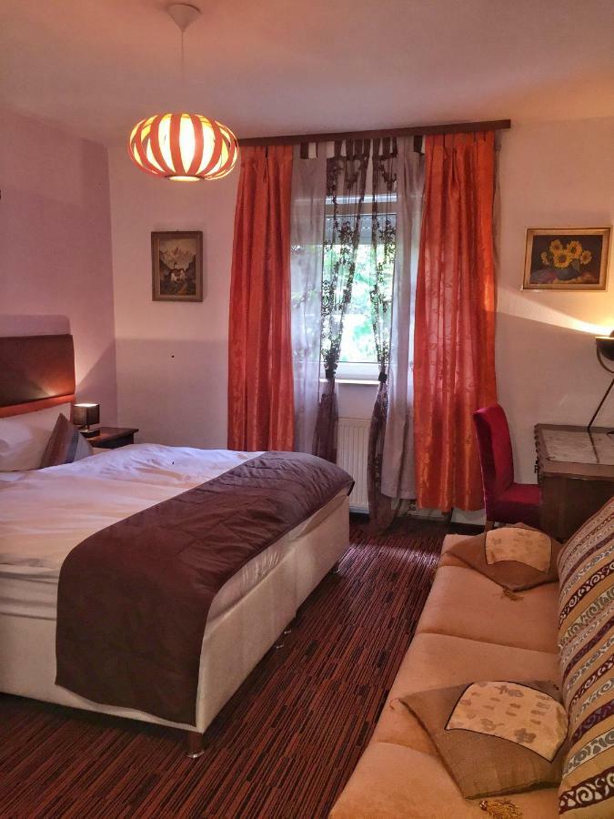 Hotel Attache Raunheim Eksteriør billede